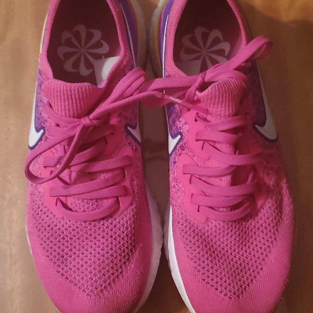 Nike Pink and Purple Athletic Shoes
